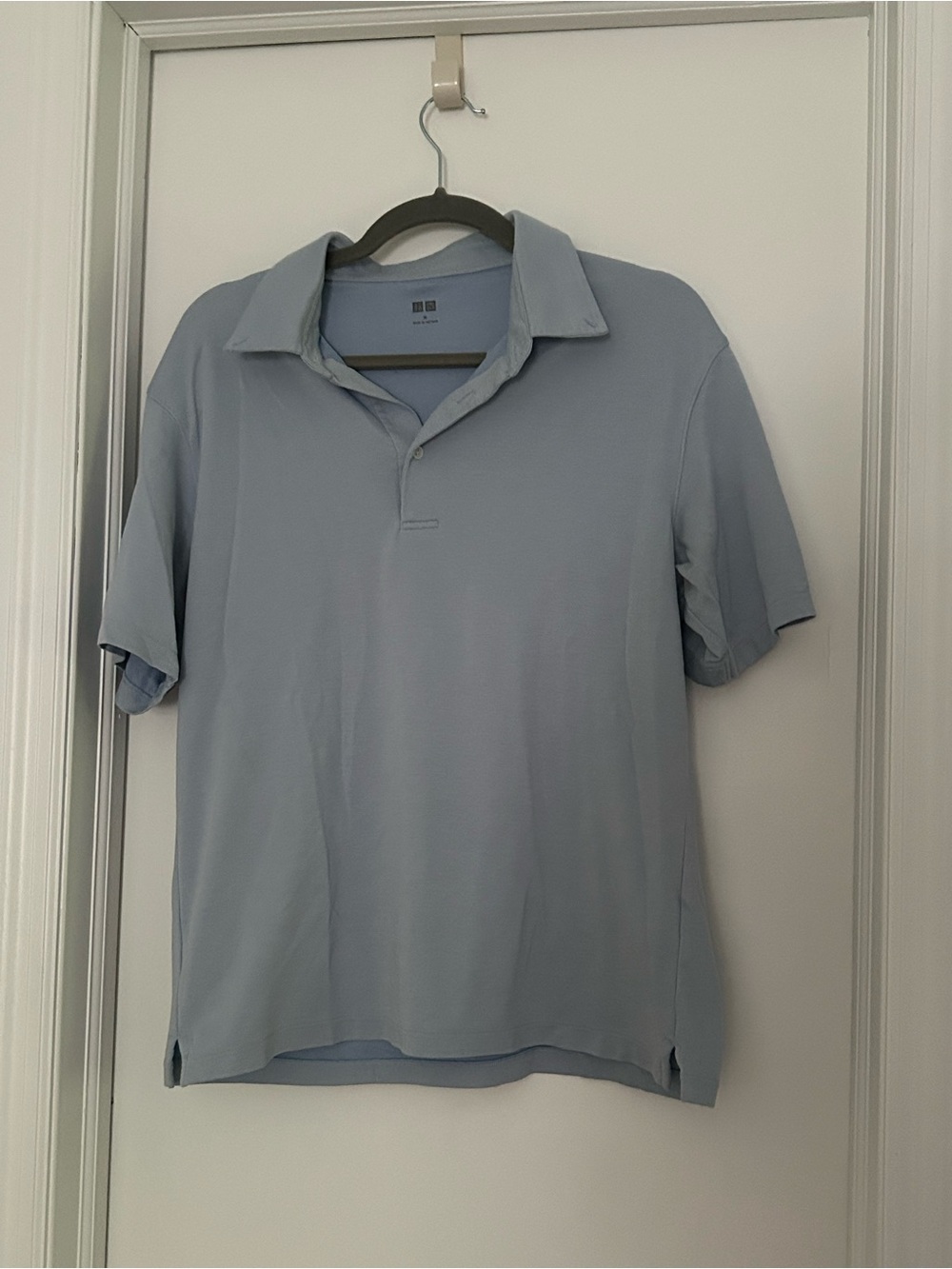 Uniqlo Men’s Pale Blue Short Sleeve Polo